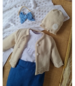 Beżowy ażurowy sweterek