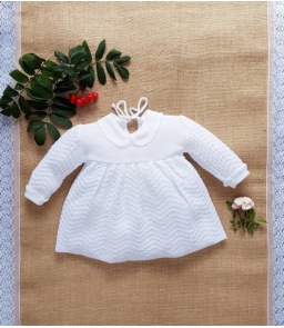 Ażurowa biała sukienka r. 86